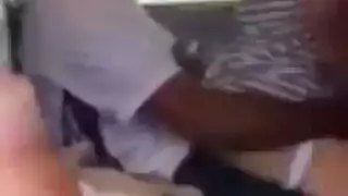 قضيب ناضج يوسع فتحتين لمراهقتين