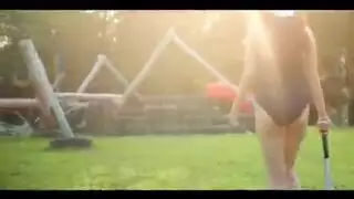 استعراض في السرير