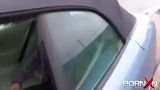 أريكة التبول الملبس شهواني