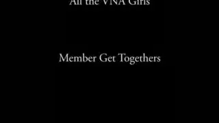 احتفال جنسي في الخارج: متمرد يضرب أثداء الفتاة كبيرة الثدي