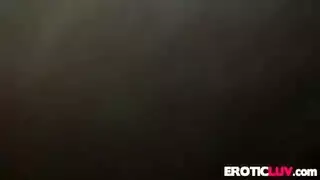 فتاة هواة ساخنة تأخذ القضيب في فمها ثم مهبلها