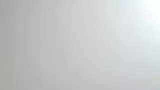 جلسة جماعية للمراهقة: غريب موهوب يمارس الجنس معها في علاقة رباعية صريحة