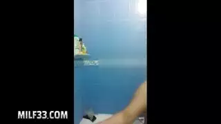 سكس مصري طخين في الحمام وهي تستحم3dl74vfrkfia