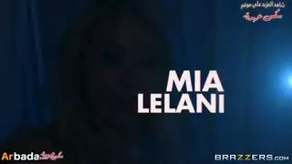 الأخ المكر يغوي أخوة وينيكها