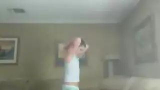 فم مليء بالديلدو الصغير فعل مقيّد